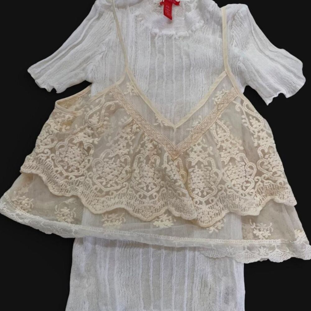 Unbranded Women's Cream and White Blouse